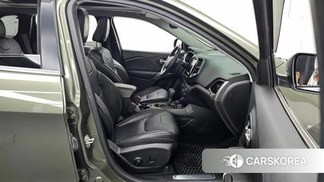 Jeep Cherokee (KL) 2021 Цвет тростника из Кореи, фото 2