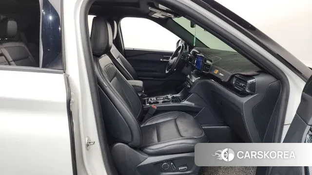 Ford Explorer 6th Generation 2020 Белый из Кореи, фото 2