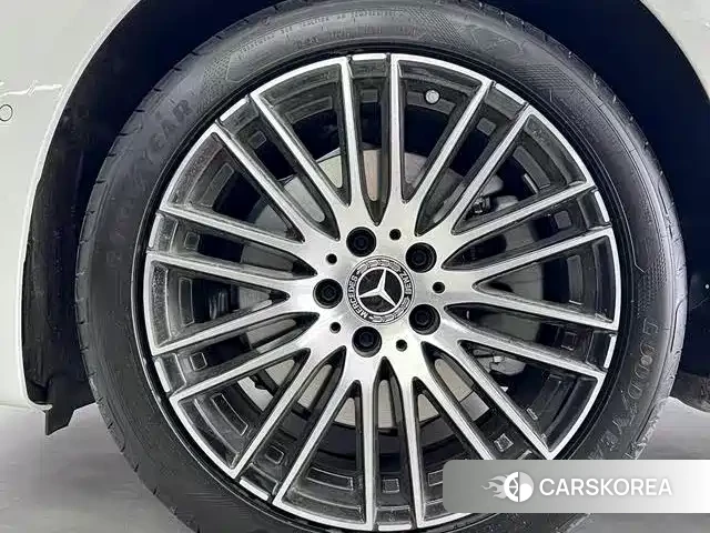 Mercedes-Benz C-class 2023 Белый из Китая, фото 2