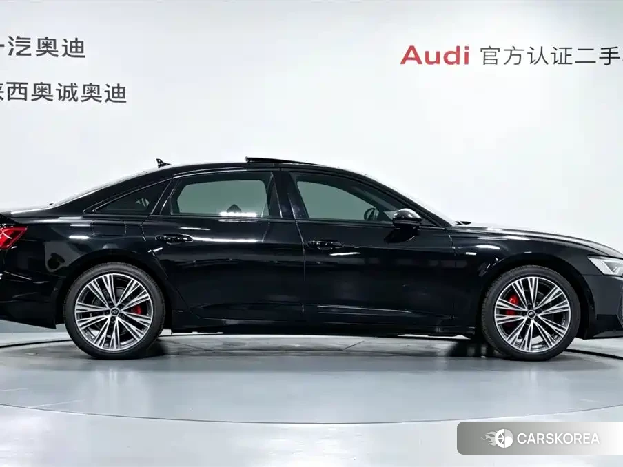 Audi A6L 2022 Черный из Китая, фото 2