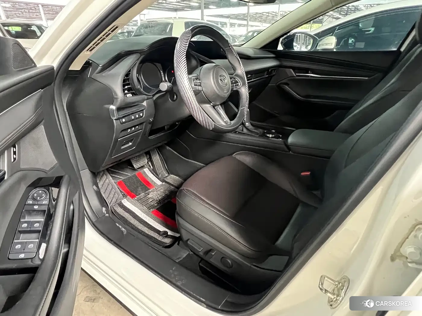 Mazda 3 2024 Белый из Китая, фото 3