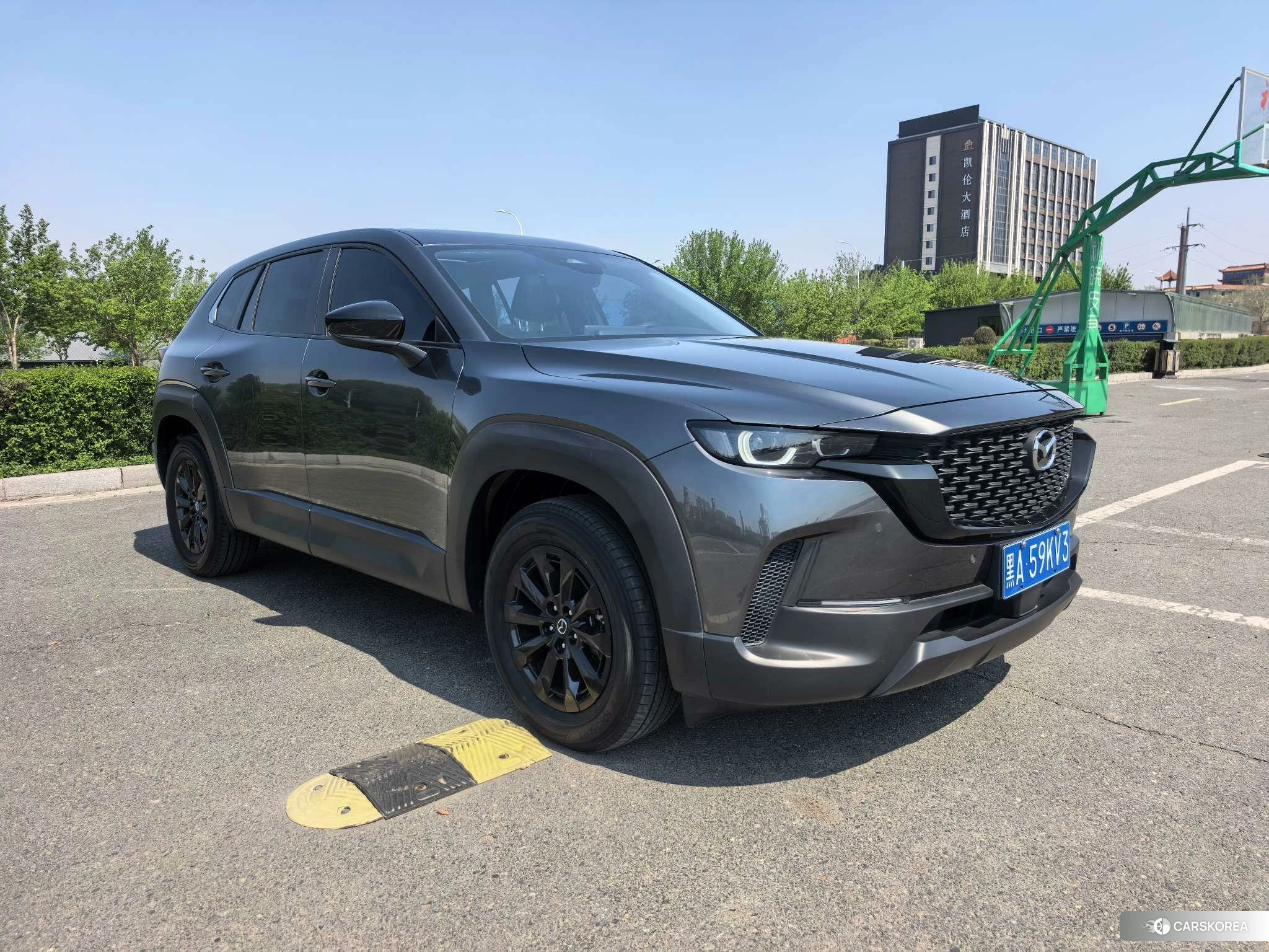 Mazda CX-50 2023 Темно-серый из Китая, фото 2