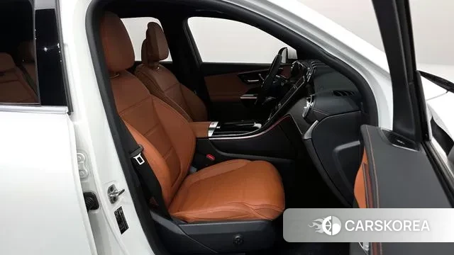 Mercedes-Benz GLC-Class X254 2024 Белый из Кореи, фото 2