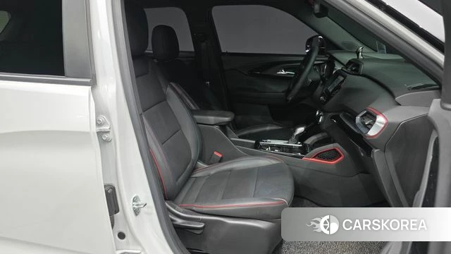 Chevrolet (GM Daewoo) Trailblazer 2023 Белый из Кореи, фото 2