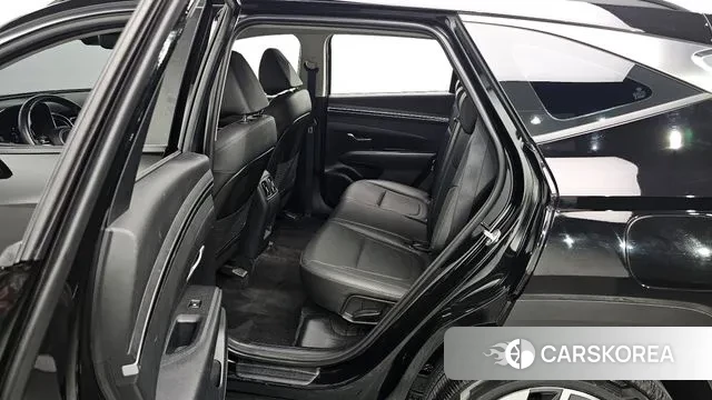 Hyundai Tucson (NX4) 2021 Черный из Кореи, фото 2