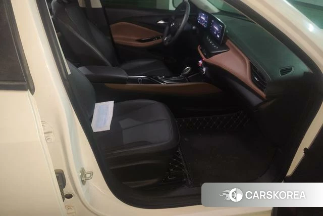 Buick Weilang 2022 Белый из Китая, фото 2
