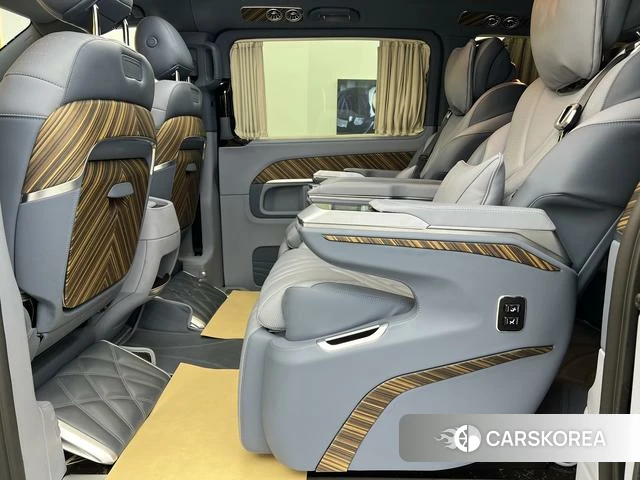 Mercedes-Benz V-class 2022 Черный из Китая, фото 2