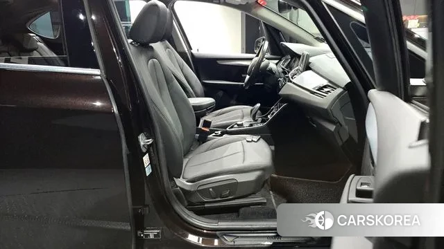 BMW 2 Series Active Tourer (F45) 2020 Коричневый из Кореи, фото 2