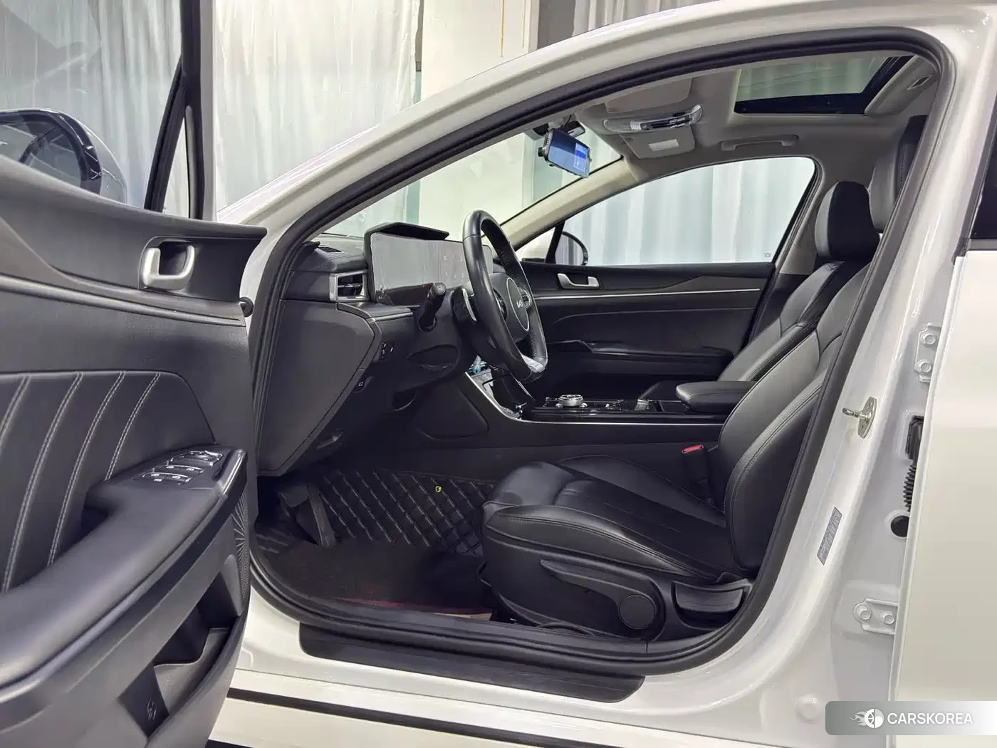Kia K5 2021 Белый из Китая, фото 2