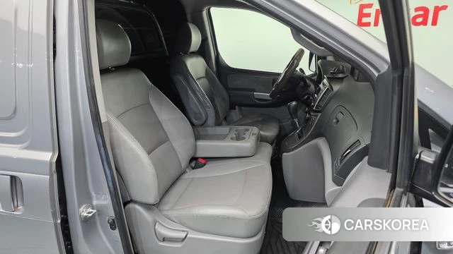 Hyundai The New Grand Starex 2018 Серебряный из Кореи, фото 2