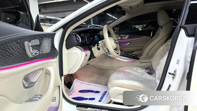 Mercedes-Benz AMG GT 2023 Белый из Кореи, фото 2