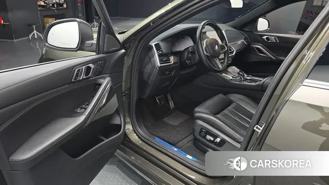 BMW X6 (G06) 2022 Песочный из Кореи, фото 2