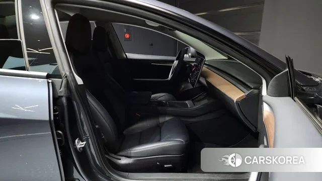 Tesla Model 3 2022 Серый из Кореи, фото 2