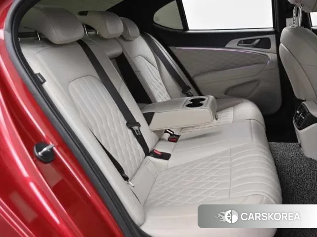 Genesis The New G70 2020 Красный из Кореи, фото 2