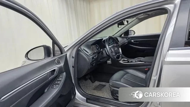 Hyundai Sonata Hybrid (DN8) 2021 Серебряный из Кореи, фото 2