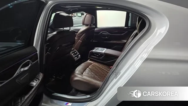 BMW 7 Series (G11) 2020 Белый из Кореи, фото 2