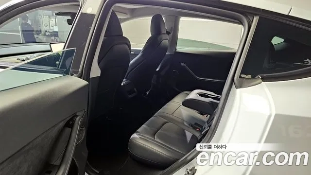 Tesla Model Y 2023 Белый из Кореи, фото 2