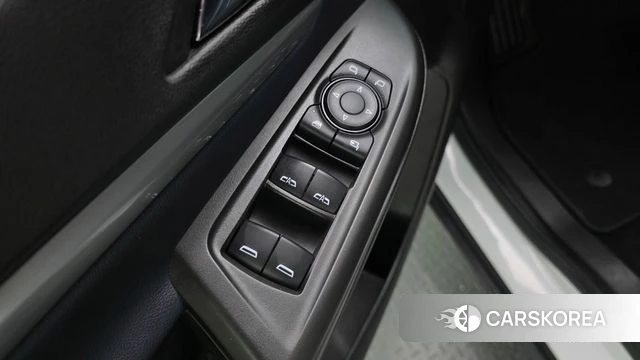 Chevrolet (GM Daewoo) Bolt EUV 2022 Белый из Кореи, фото 2