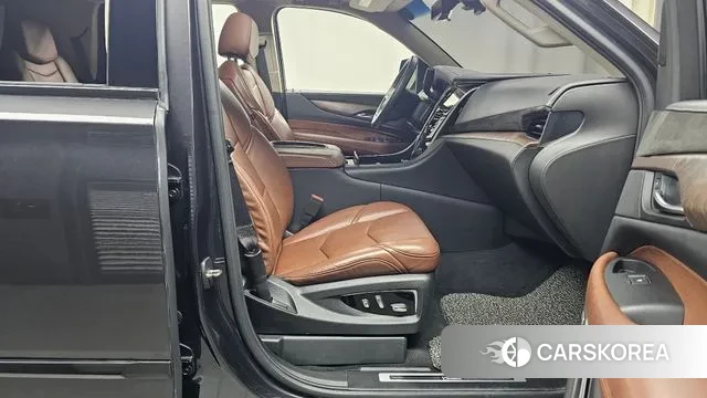 Cadillac Escalade 2018 Серый из Кореи, фото 2