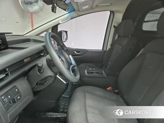 Hyundai Staria 2022 Серебряный из Кореи, фото 2