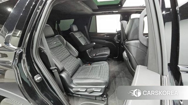 Cadillac Escalade 5th Generation 2023 Черный из Кореи, фото 2