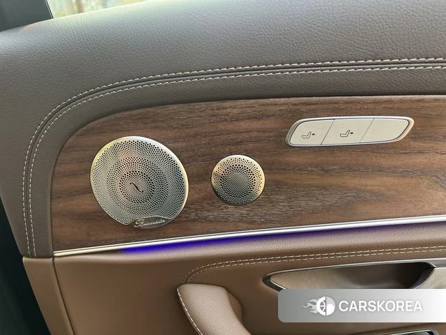 Mercedes-Benz E-class 2024 Черный из Китая, фото 2
