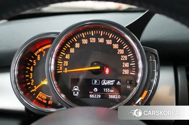 Mini Cooper 2019 Коричневый из Кореи, фото 2