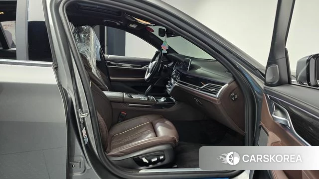 BMW 7 Series (G11) 2018 Серый из Кореи, фото 2