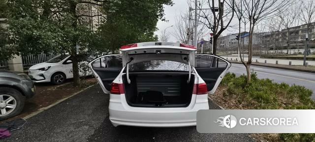 Volkswagen Santana 2021 Белый из Китая, фото 2