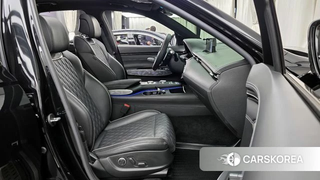 Genesis GV70 2021 Черный из Кореи, фото 2