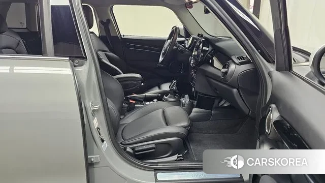 Mini Cooper 2022 Серый из Кореи, фото 2