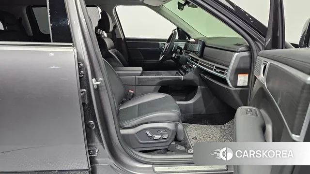 Hyundai Santa Fe (MX5) 2023 Серый из Кореи, фото 2