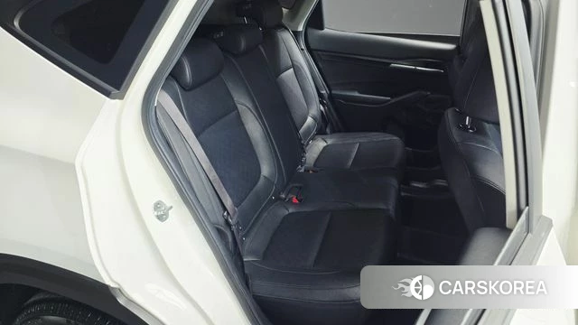Kia Seltos 2022 Белый из Кореи, фото 2