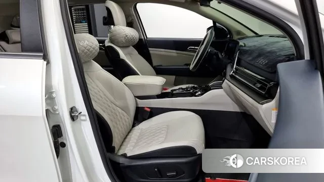 Kia Sportage 5th Generation Hybrid 2023 Белый из Кореи, фото 2