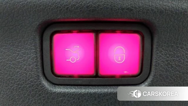 Mercedes-Benz C-Class W205 2022 Серебряный из Кореи, фото 2