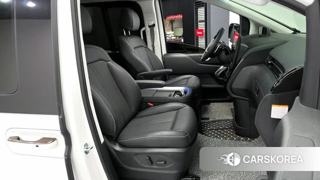 Hyundai Staria 2024 Белый из Кореи, фото 2