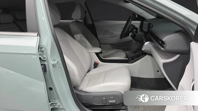 Hyundai Kona (SX2) 2023 Цвет галактики из Кореи, фото 2