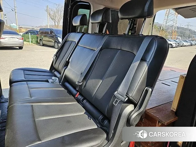 Hyundai Staria 2021 Черный из Кореи, фото 2