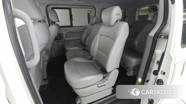 Hyundai The New Grand Starex 2019 Белый из Кореи, фото 2