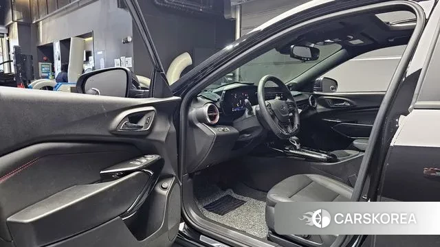 Chevrolet (GM Daewoo) Trax Crossover 2025 Черный из Кореи, фото 2