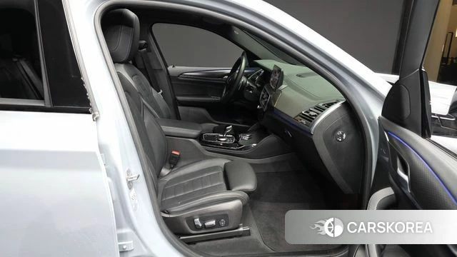 BMW X4 (G02) 2023 Серебристо-серый из Кореи, фото 2