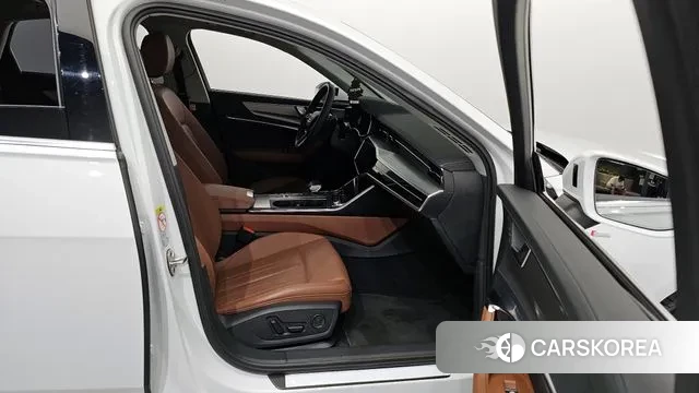 Audi A6 (C8) 2023 Белый из Кореи, фото 2