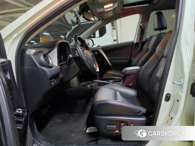 Toyota RAV4 2018 Белый из Кореи, фото 2