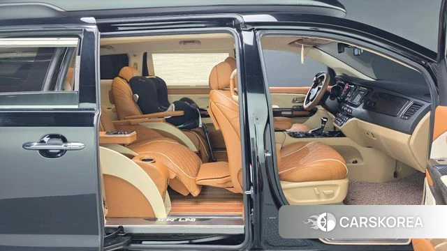 Kia The New Carnival 2020 Черный из Кореи, фото 2