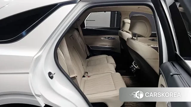 Genesis GV70 2022 Белый из Кореи, фото 2