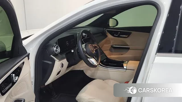 Mercedes-Benz C-Class W206 2023 Белый из Кореи, фото 2