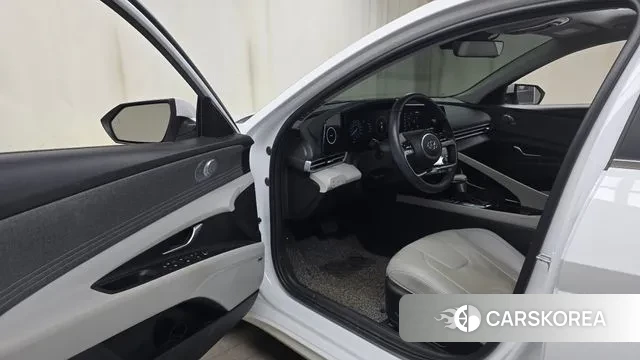 Hyundai Avante (CN7) 2022 Белый из Кореи, фото 2