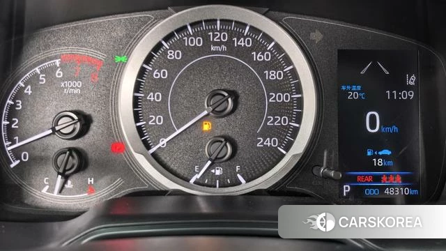 Toyota Corolla 2023 Белый из Китая, фото 2