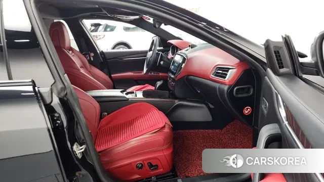 Maserati Ghibli 2020 Черный из Кореи, фото 2