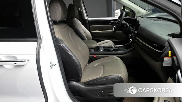 Kia The New Carnival 4th Generation 2026 Белый из Кореи, фото 2